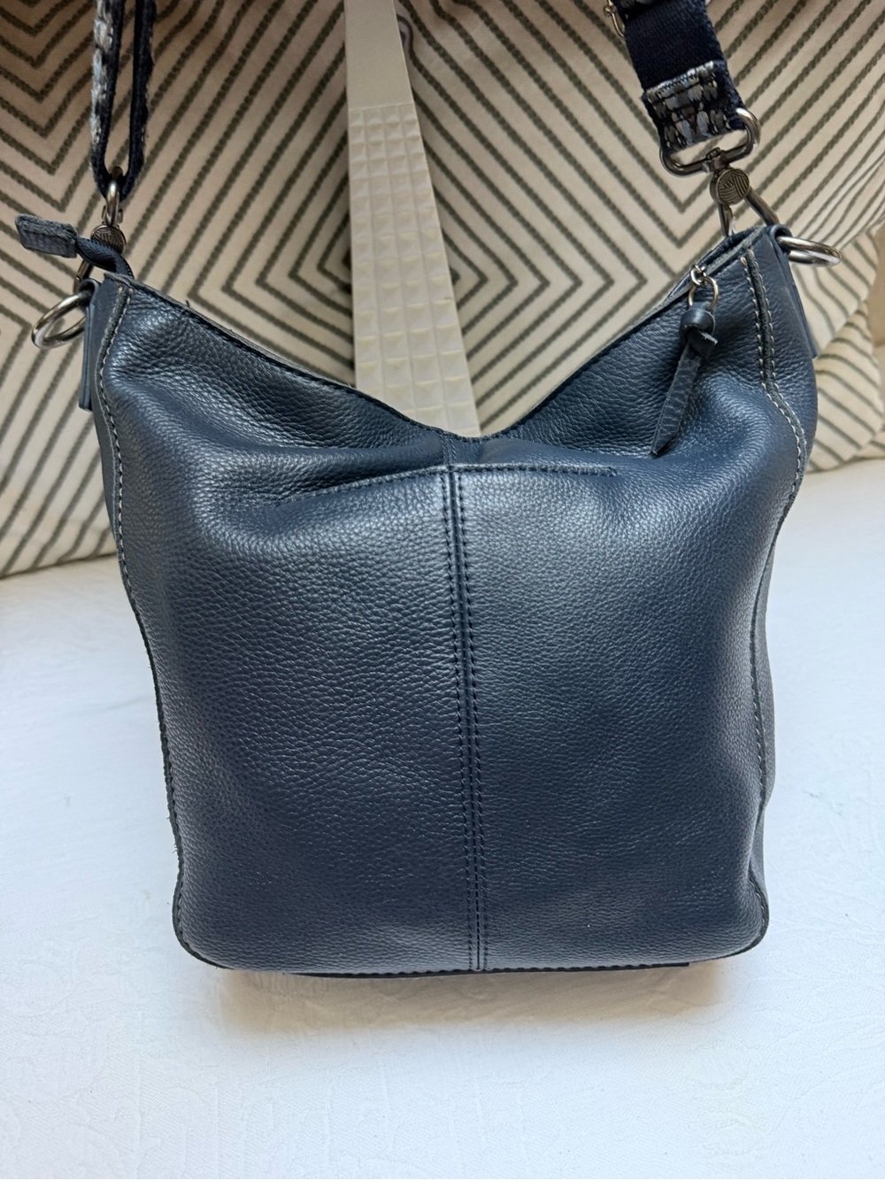 The Sak Navy Leather Crossbody with Detachable Guitar Like Strap - Picture 6 of 12